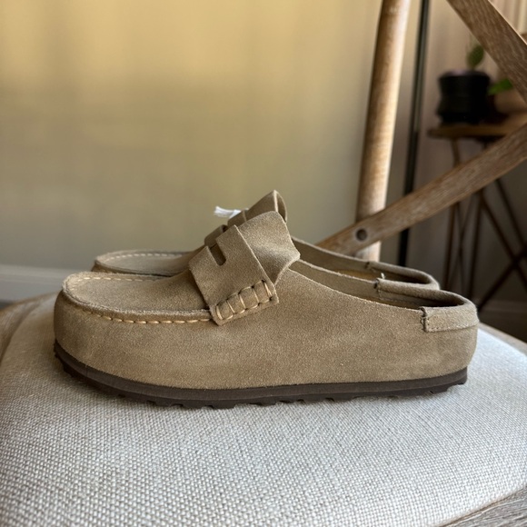 Birkenstock Naples suede clogs taupe - Picture 3 of 9